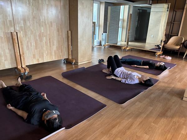 청년모임지원사업(힐링요가단) 3회차 사진