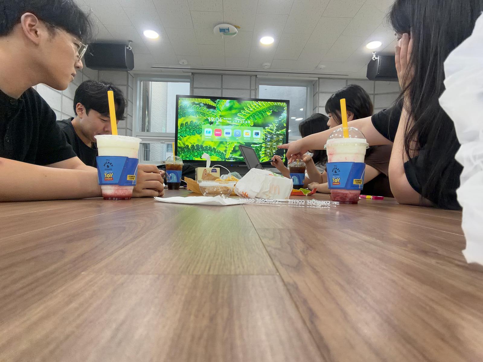 경제_한_스쿱_8월_6일_목_(3).jpg 이미지