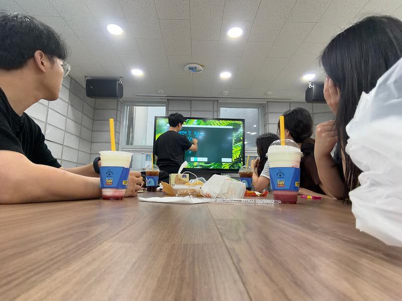 [모두의살롱]경제 한 스쿱_5회차 모임 사진