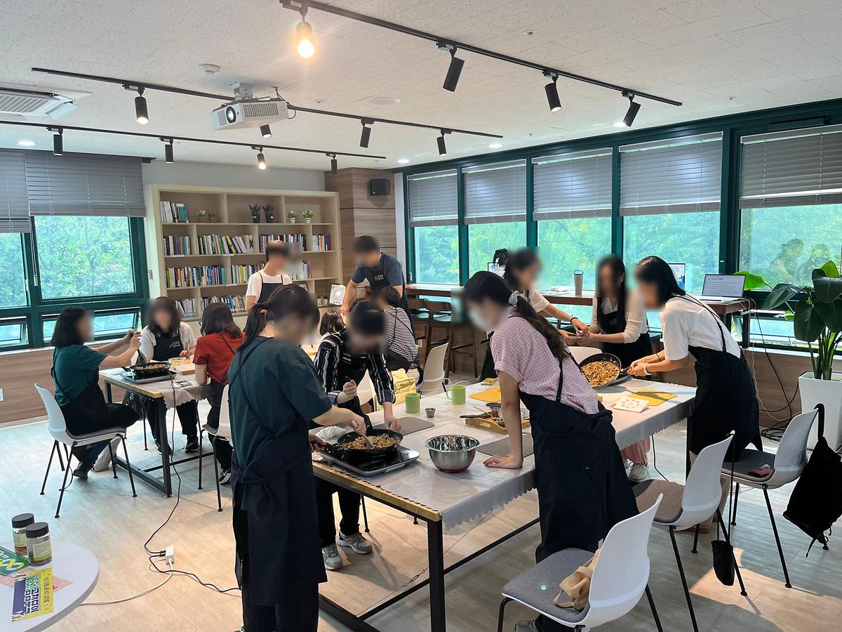 SE-01842356-4c26-45c8-913e-e73852c169d3.jpg 이미지