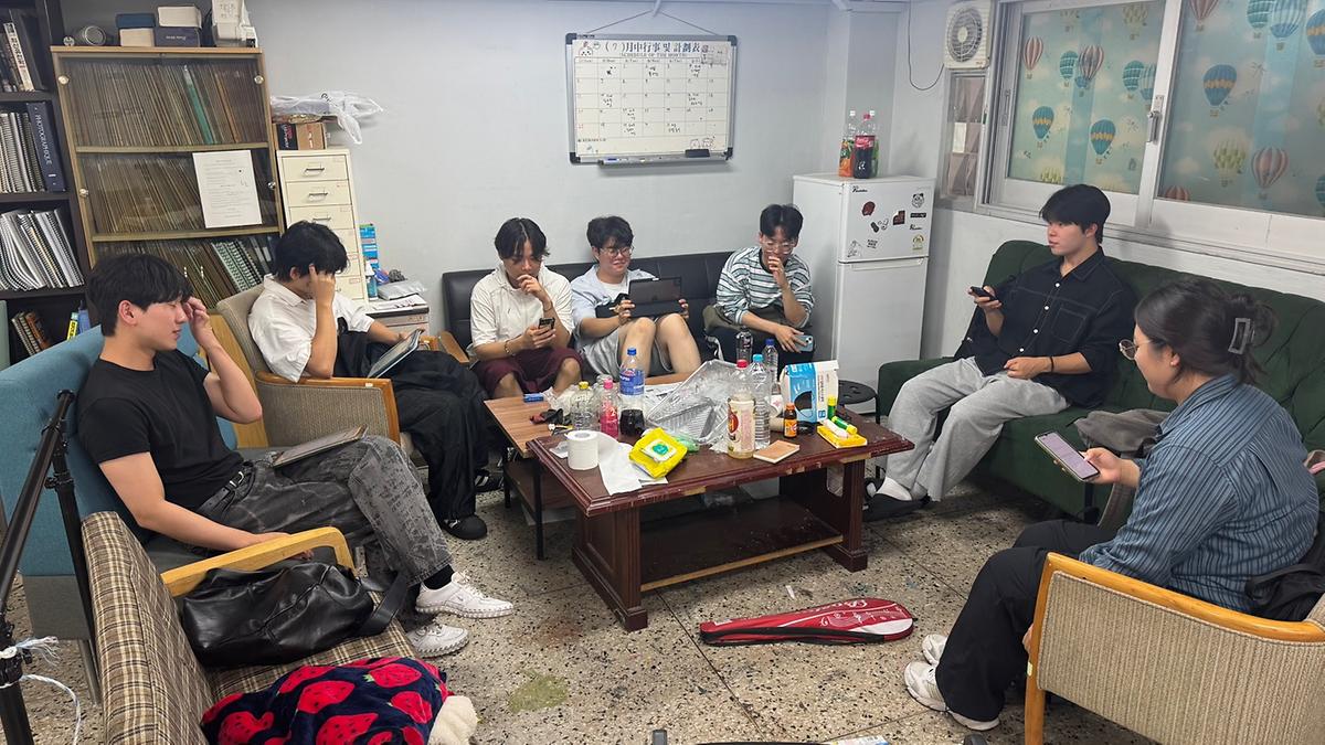 스탭회의 사진입니다! 사진