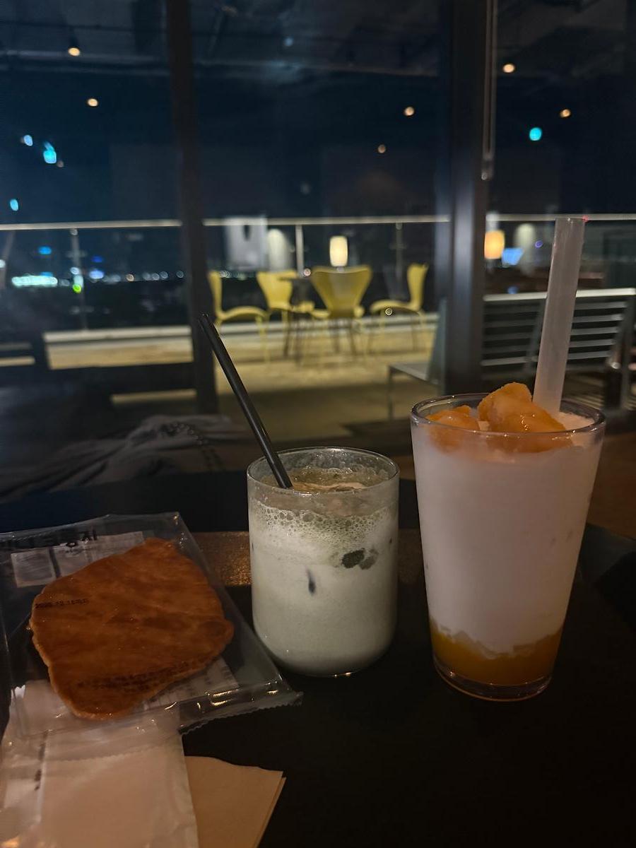 8월카페.jpg 이미지